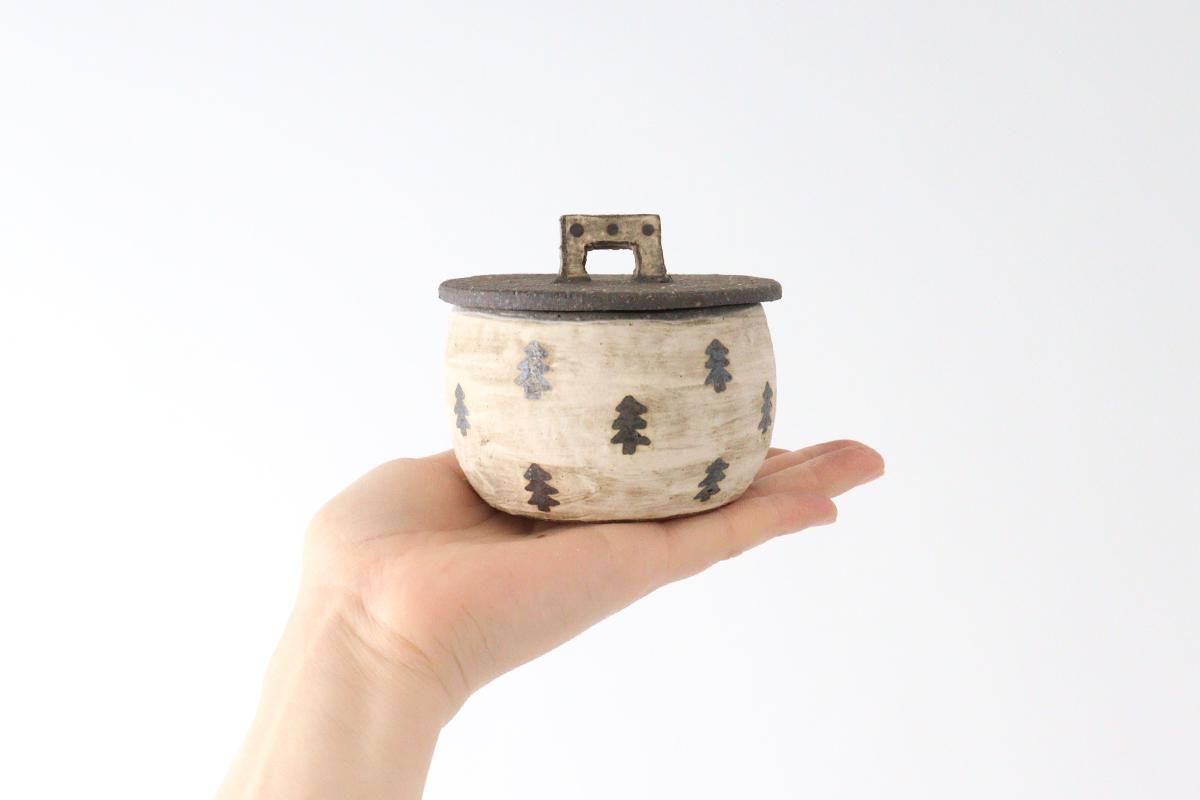 お得な情報満載 蓋物｜白｜陶器｜宇田令奈｜ 和食器通販｜うちる｜和食器の皿 茶碗・めし碗