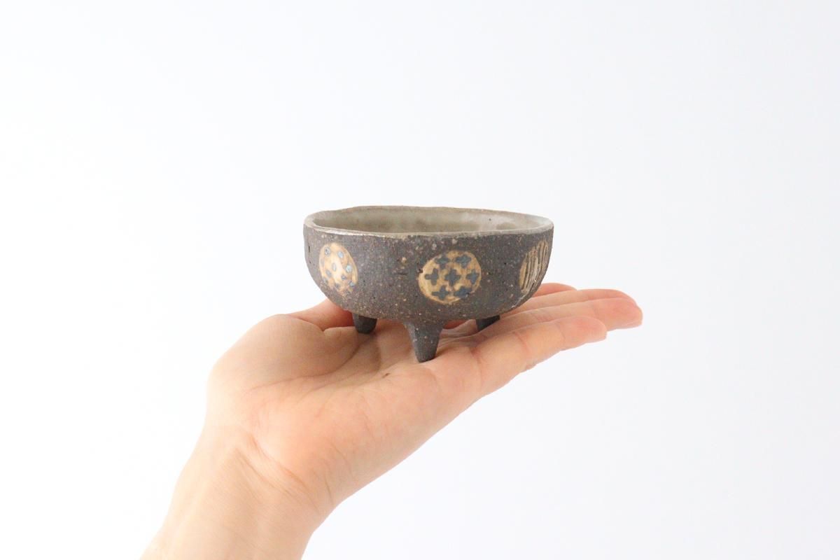 三つ足|陶器|宇田令奈| 和食器通販|うちる|和食器の皿、鉢 三つ足|陶器|宇田令奈| 和食器通販|うちる|和食器の皿、鉢