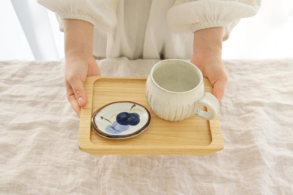 手作り陶器のミニ茶具セット ― 木製トレイ付き 手作り陶器のミニ茶具セット ― 木製トレイ付き 手作り陶器のミニ