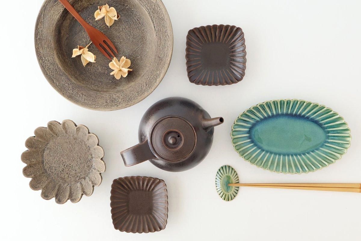 鉄釉｜輪花楕円鉢｜M｜陶器｜松尾直樹｜和食器通販｜うちる｜和食器の