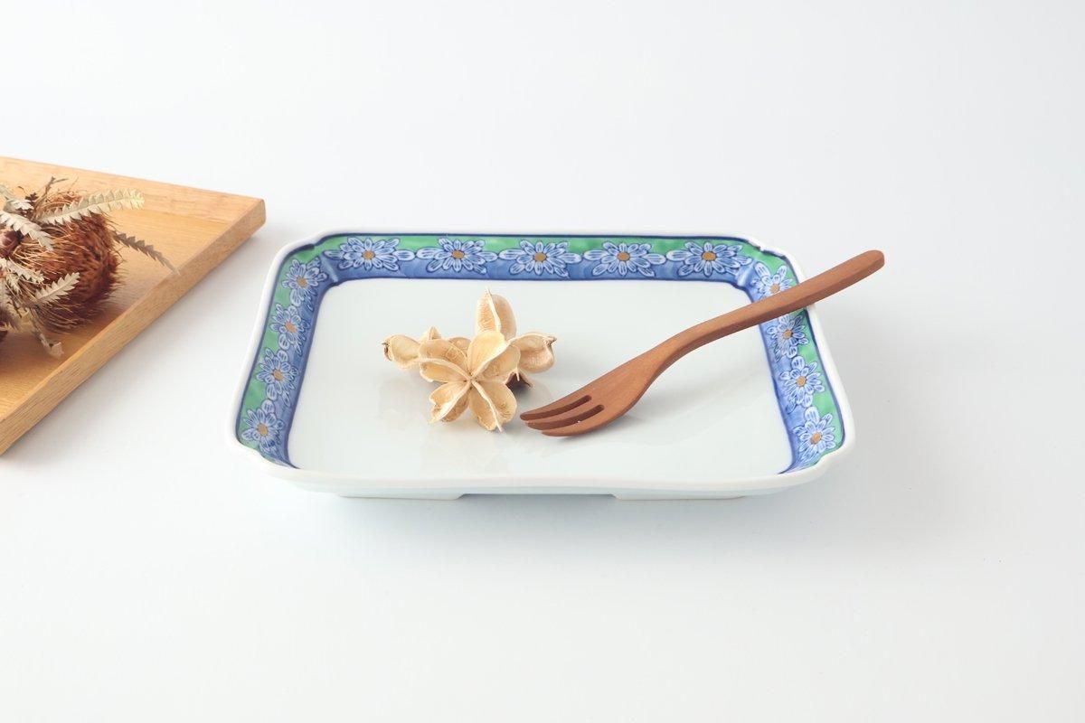 角天皿 染錦グリーン菊｜磁器｜有田焼｜和食器通販｜うちる｜和