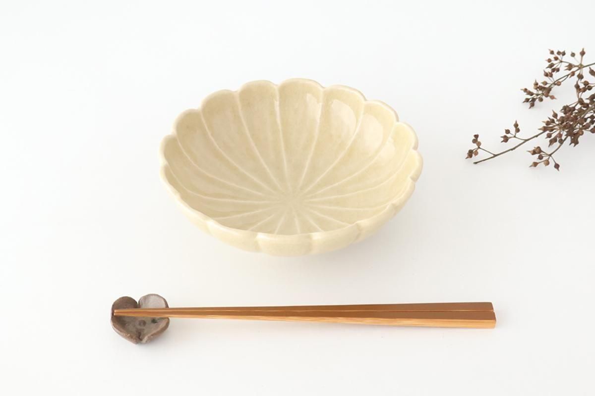 ボウル｜6寸｜黄瀬戸｜陶器｜菊花｜瀬戸焼｜うちる｜和食器の皿