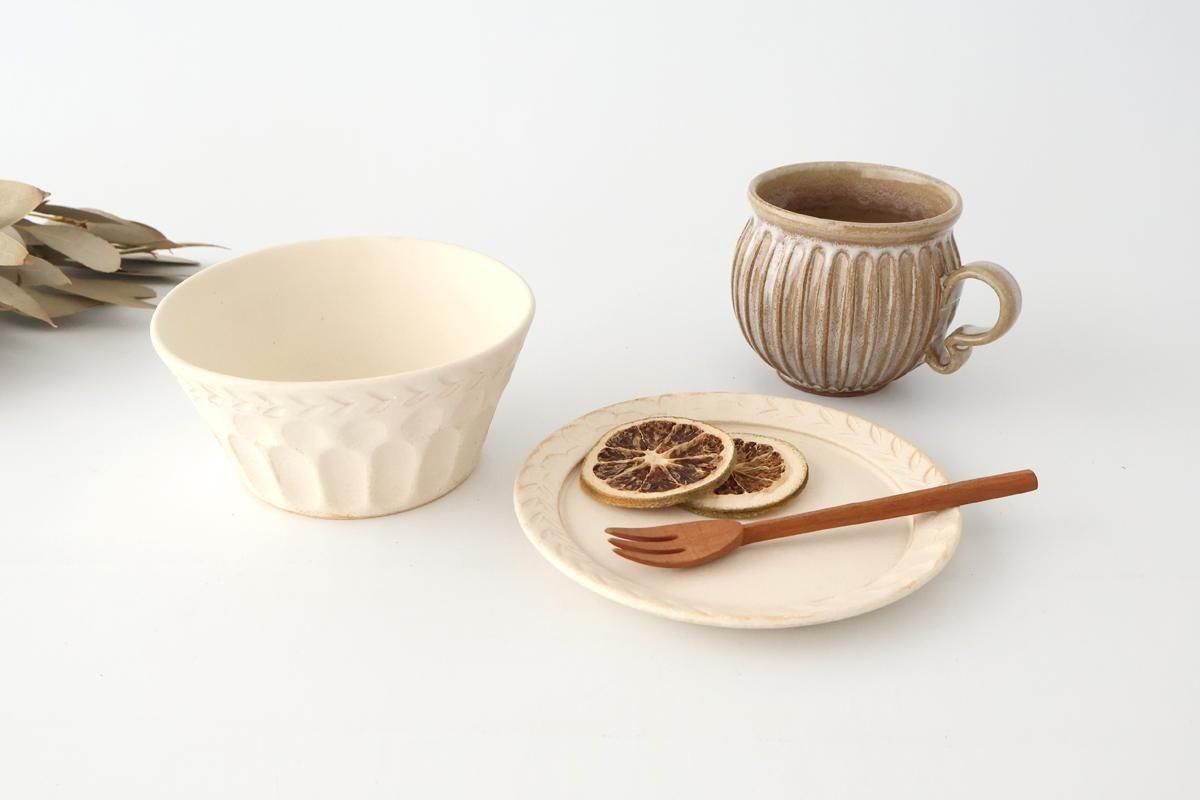 白根ゆたんぽ 陶器 皿 切立鉢｜白｜陶器｜小鯖美保子｜和食器通販｜うちる｜和食器の皿