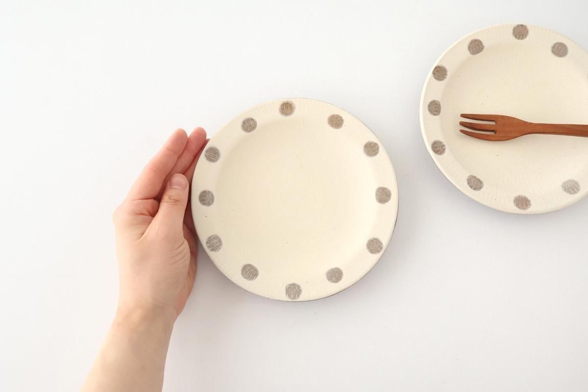 リム皿｜16.5cm｜水玉マット｜陶器｜翁明窯元｜小石原焼｜和食器