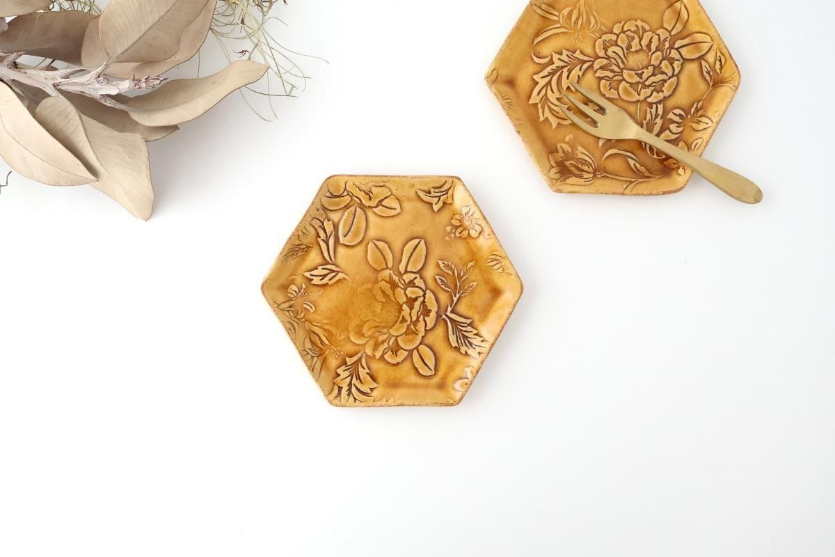 椿｜6角皿｜マスタードイエロー｜陶器｜farmer's pottery kiln 宗晃子