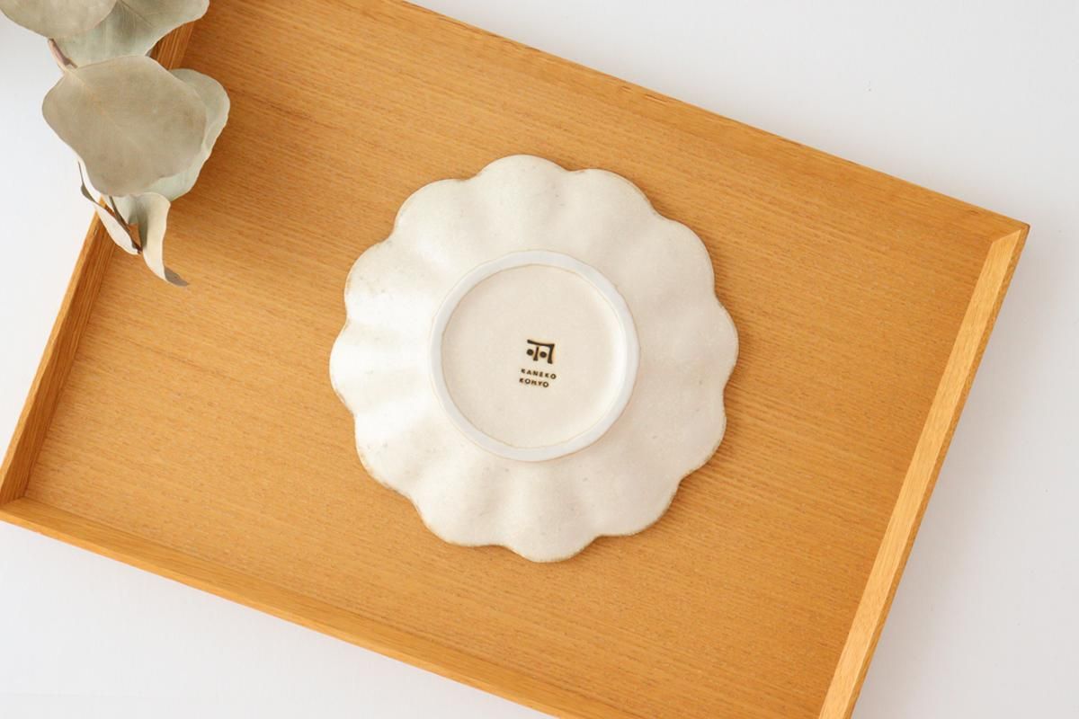 4寸皿｜白｜磁器｜菊花｜美濃焼｜和食器通販｜うちる｜和食器の皿、鉢