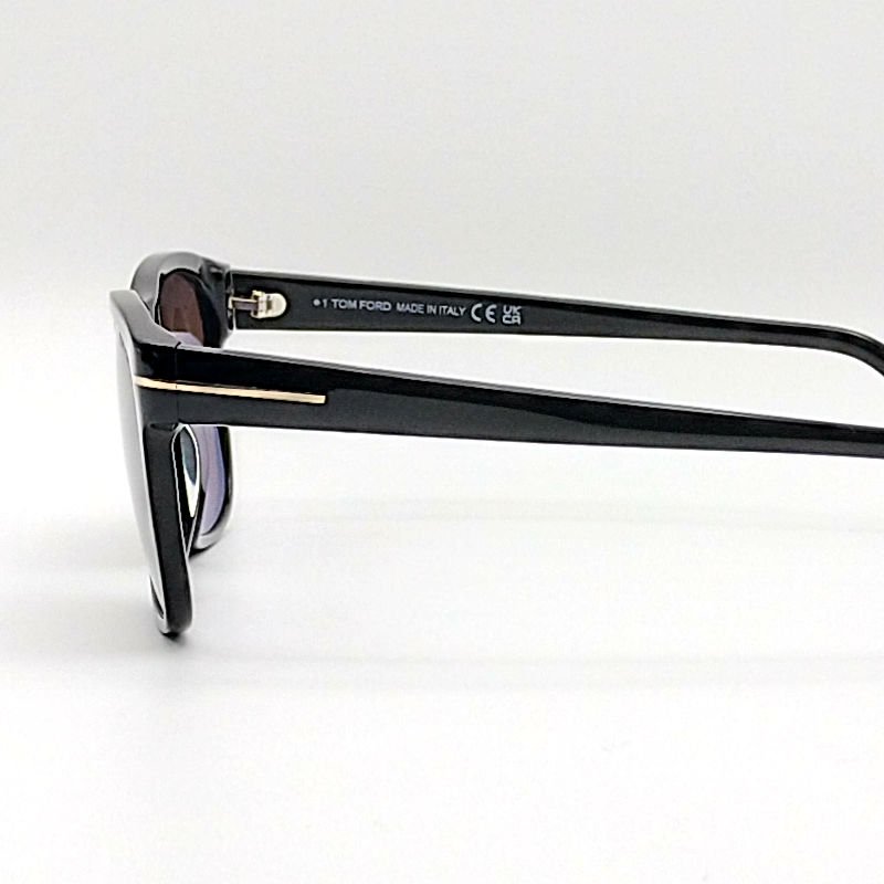 トムフォード TOM FORD GIULIO TF698(FT0698) 01J