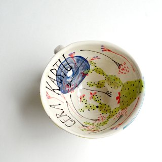 sc075 リトアニア 手びねりの形とラフな手書きイラスト 味のある陶器 マグカップ型 アルパカ＆サボテン