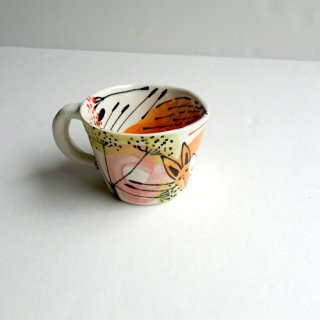 sc066 リトアニア 手びねりの形とラフな手書きイラスト 味のある陶器 デミタスカップ型 キツネ