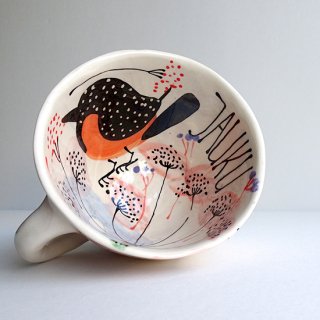 sc179 リトアニア 手びねりの形とラフな手書きイラスト 味のある陶器 マグカップ型 ウソ鳥