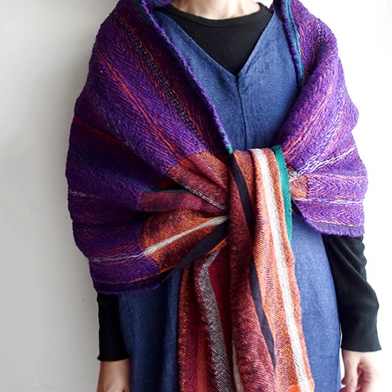 ny802 リトアニアの手織りリネン＆ウールの大判ストール 美しい