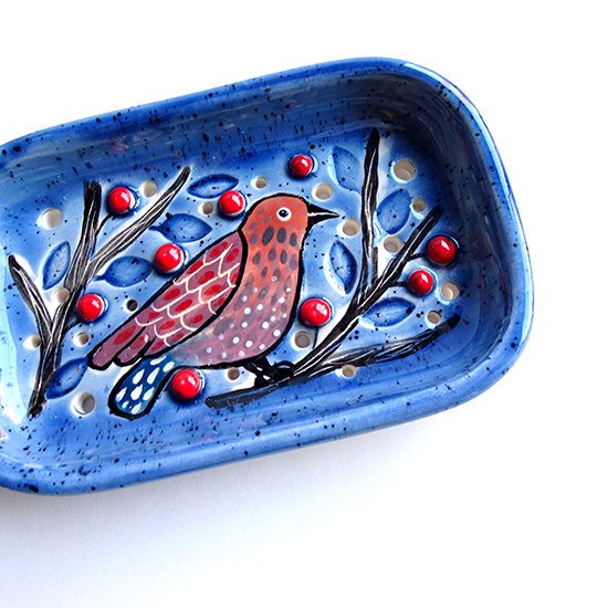 li008 リトアニアの陶器作家Linaの神秘的な世界 赤い実と茶色い鳥