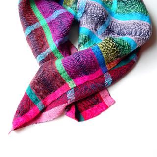 ラブディエン　リトアニアリネン　スクエアスカーフ　ピンク色 ラブディエン リトアニアリネン スクエアスカーフ ピンク色