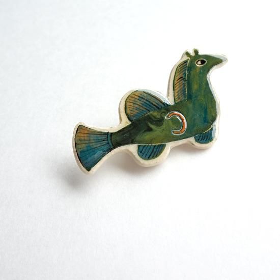 adm785 リトアニアの陶器作家Adomasのブローチ 頭は馬、体は魚