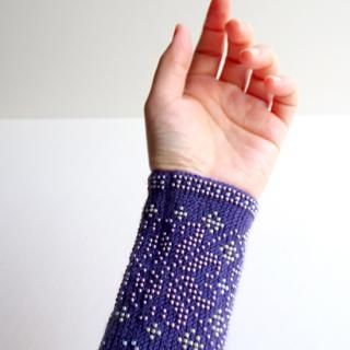 リトアニア製 ハンドメイド ビーズ リストウォーマー リエシネス B