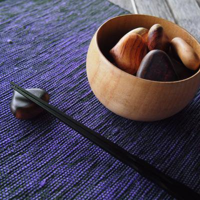 本物みたいな木製栗の箸置き【送料無料】 木工品と草木染めのお店 ショップＳａｉ | ミャンマーの天然素材を使用した手作りの生活実用品