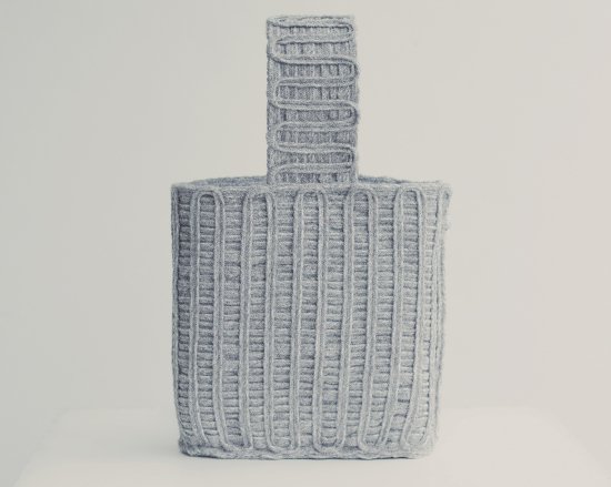 ONICA ／ Knitted code Bag ／バッグ／ カラー：Moca／ 送料無料 - フィンランド 絵本・ヴィンテージ食器  KORVAPUUSTI