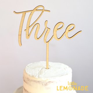 【Alexis Mattox Design】ケーキトッパー　スクリプト THREE　studio M【ケーキ用飾り】cake topper  3歳誕生日　ケーキデコレーション (SM26)