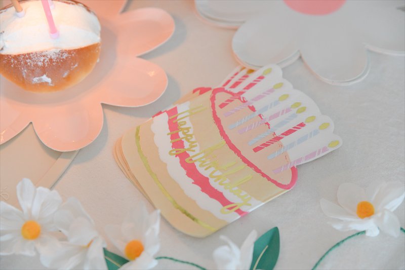 バースデーケーキデザイン ペーパーナプキン【Talking Tables】紙ナプキン 誕生日 ペーパータオル birthday Rose Cake  Shaped Napkins テーブルコーディネート パーティー テーブルウェア 【メール便配送可】 あす楽 リトルレモネード