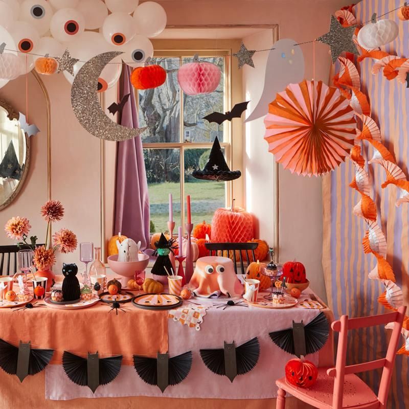 ファミリア】ハロウィンを彩るグッズが新登場！ 親子一緒に