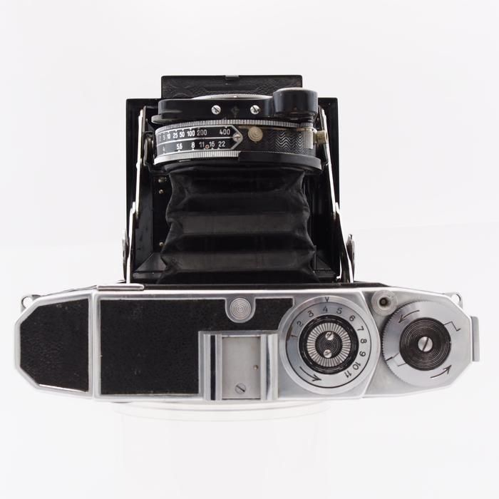 ZEISS SUPER IKONTA A 530 + BADLY WORN/TORN CASE (LENS ISSUES