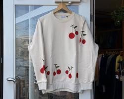 <img class='new_mark_img1' src='https://img.shop-pro.jp/img/new/icons14.gif' style='border:none;display:inline;margin:0px;padding:0px;width:auto;' />ǥJawandiEmb.Cherry Dye Crew Sweat/꡼֥ॹåȥ롼ɥͥ