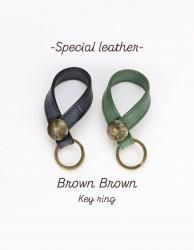 <img class='new_mark_img1' src='https://img.shop-pro.jp/img/new/icons14.gif' style='border:none;display:inline;margin:0px;padding:0px;width:auto;' />�֥饦��֥饦�� ��BROWN BROWN�� Key ring -Special leather-/������󥰡����ꥹ�ڥ����쥶����������