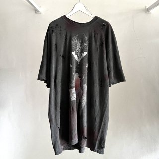 emaryDamaged emary grave T