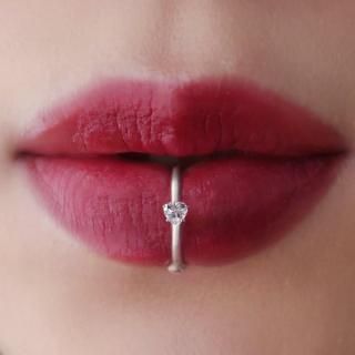 eimiessA drop of blood 