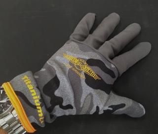 MC works' - HEAD & TAIL Web Shop