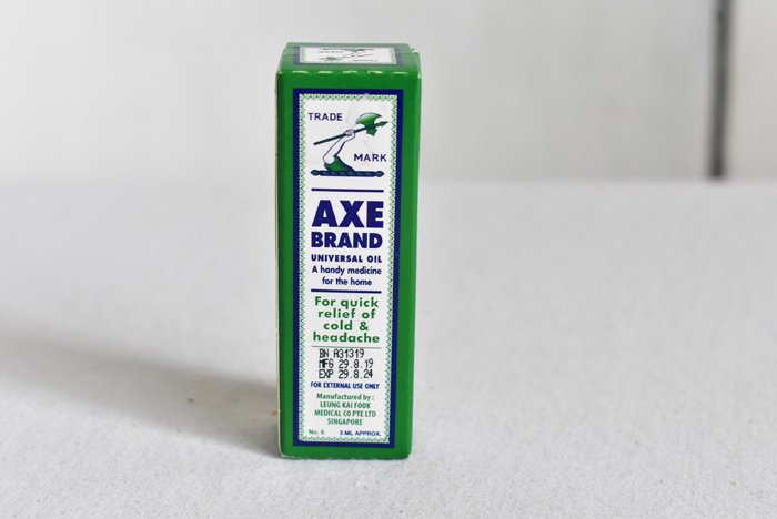 AXE OIL（斧標驅風油）