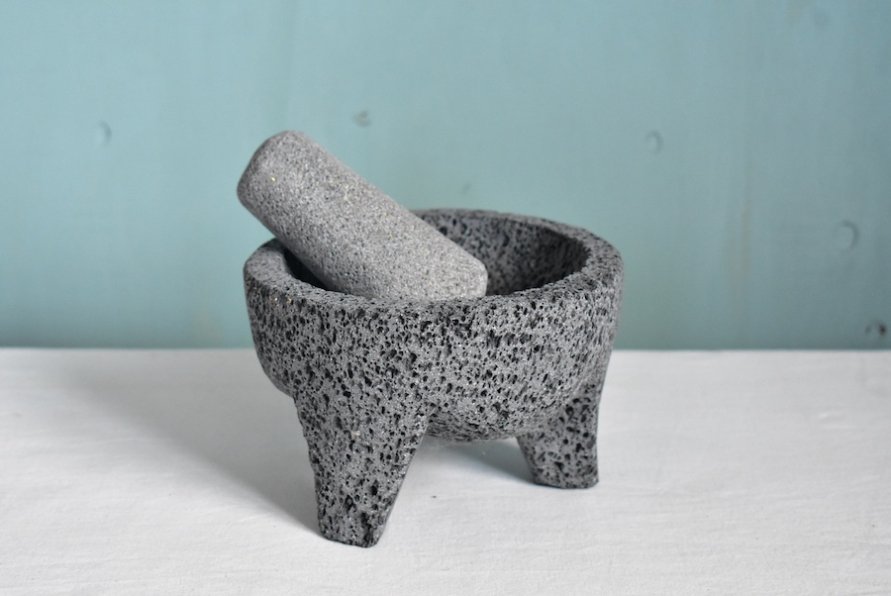 メキシコ産 溶岩石 石臼 石うす すり鉢 モルカヘテ molcajete