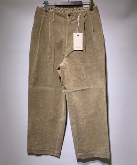 marka《マーカ》2TUCK STRAIGHT FIT TROUSERS - 9WALE CORDUROY