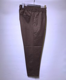 marka <BR>TAPERED FIT EASY (T.BROWN)
