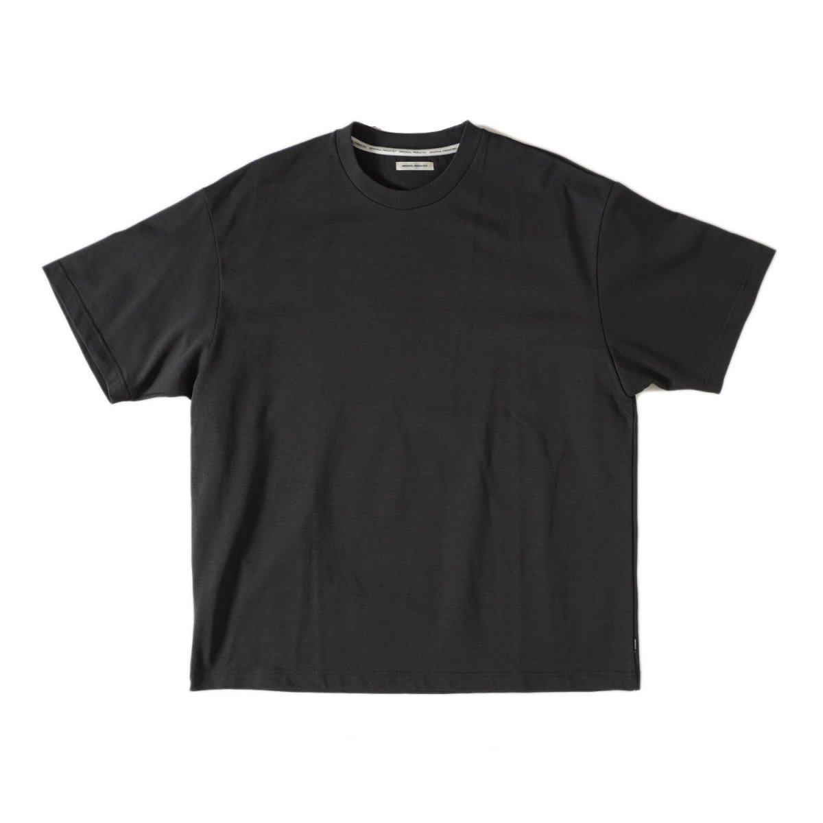 UNIVERSAL<BR>PRODUCTS <BR>S/S T-SHIRT (CHARCOAL)
