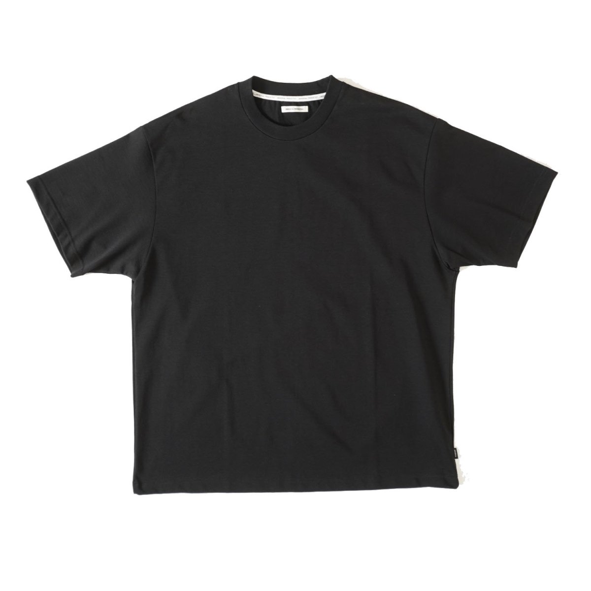 UNIVERSAL<BR>PRODUCTS <BR>S/S T-SHIRT (BLACK)
