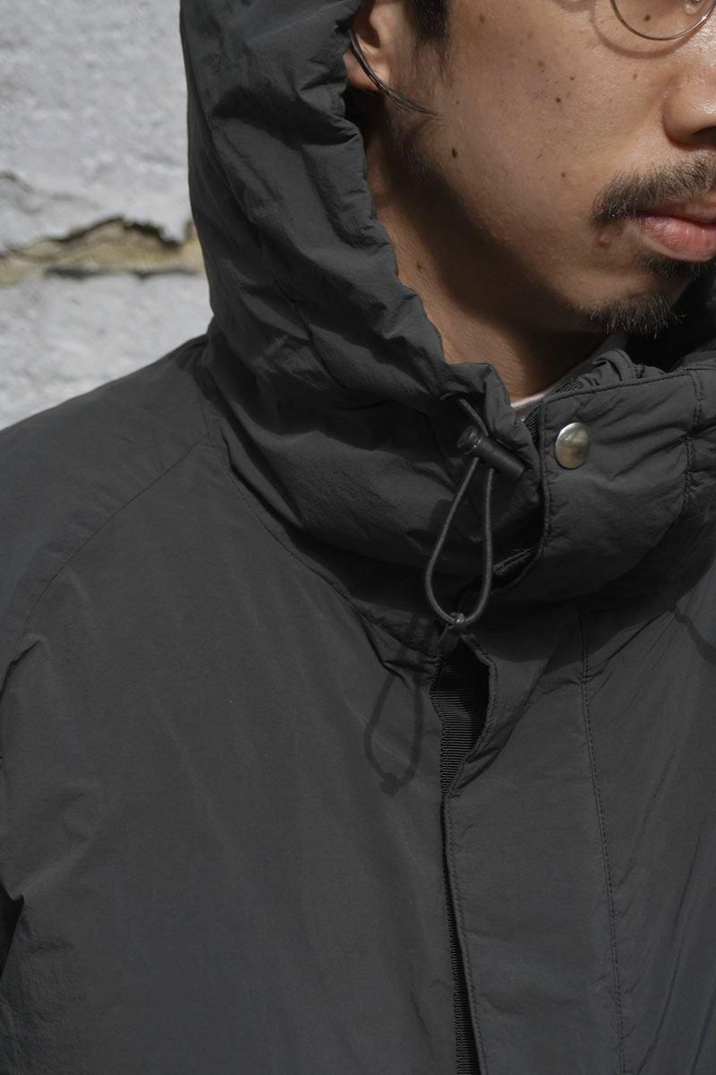 UNIVERSAL PRODUCTS 《ユニバーサルプロダクツ》GARMENT DYED DOWN