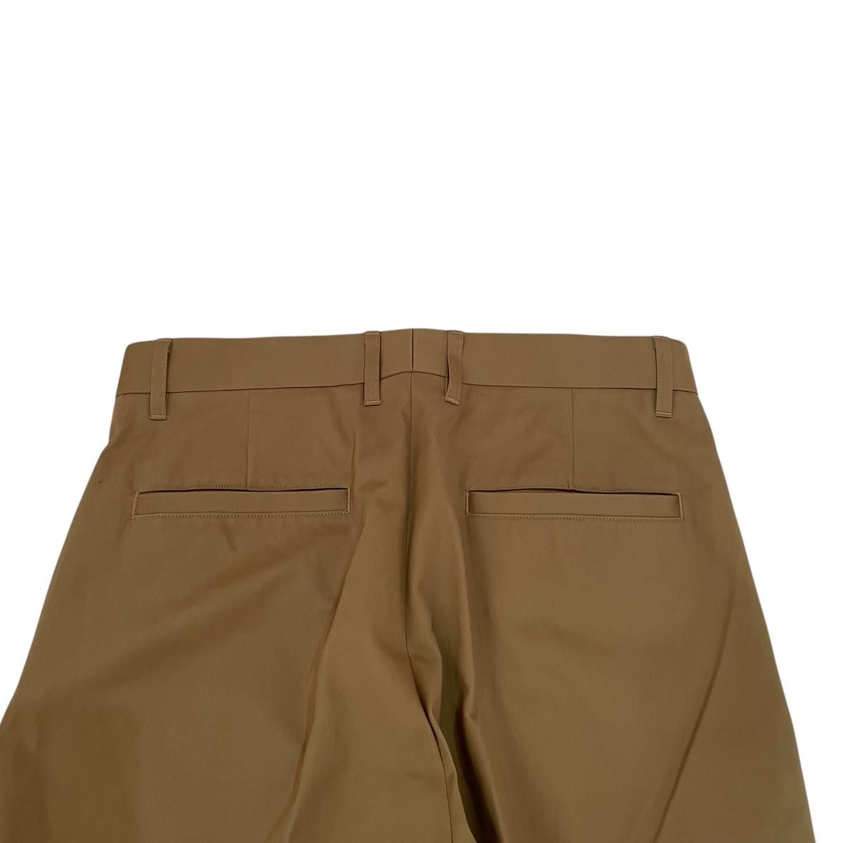 UNIVERSAL PRODUCTS 《ユニバーサルプロダクツ》ONE TUCK CHINO