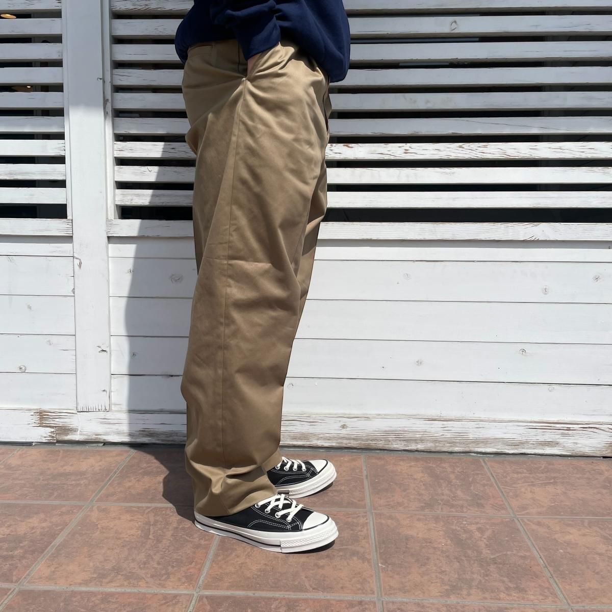 パンツ UNIVERSAL PRODUCTS ONE TUCK CHINO UNIVERSAL PRODUCTS 《ユニバーサルプロダクツ》ONE TUCK CHINO