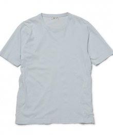 <img class='new_mark_img1' src='https://img.shop-pro.jp/img/new/icons34.gif' style='border:none;display:inline;margin:0px;padding:0px;width:auto;' />Folk HUSCH TEE (BLUE)