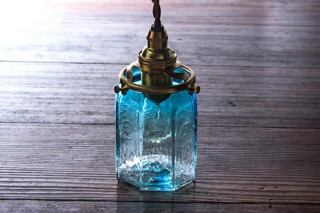 安土草多ペンダントライト八角瓶 青