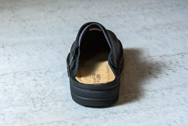 ＮＡＯＴＯ　ＧＬＡＣＩＥＲ　黒 サボサンダル ４２ NAOT GLACIER グレイシャー サボ靴 Matt Black（黒）｜FRANK