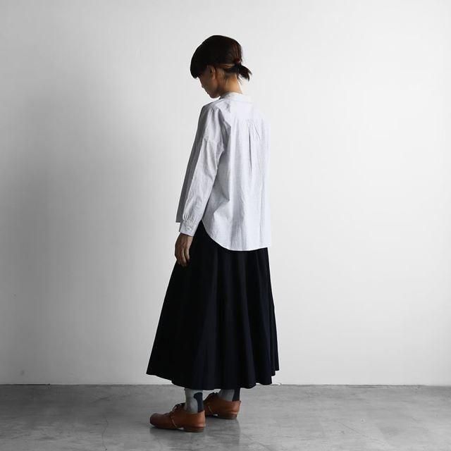 美品 HUIS 遠州織物 コードレーン ストライプ ワイドブラウス ブラック F HUIS ハウスコードレーンワイドブラウス トップ糸グレー