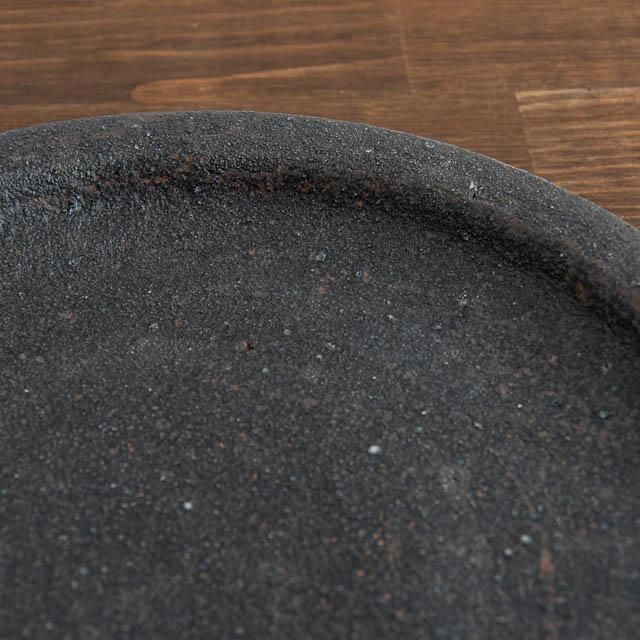 山砂釉6.5寸高台皿 / 稲吉善光 - AELU ONLINE SHOP