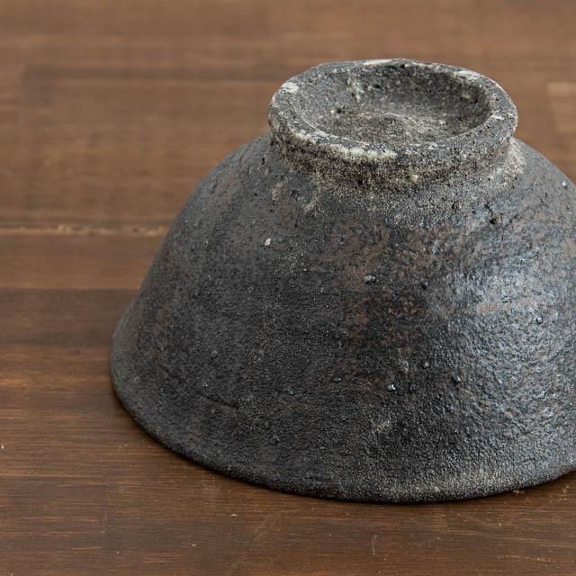 大人の上質  山砂黒釉めん鉢｜通販 笠間 稲吉善光 うつわ オンライン 器 食器