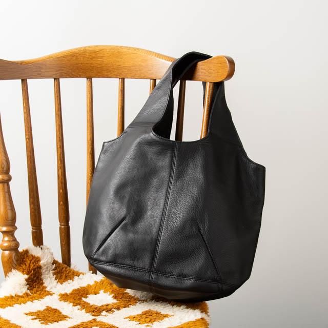 パーマネントエイジ レザーバッグ バルーントート 牛革 01 ブラック