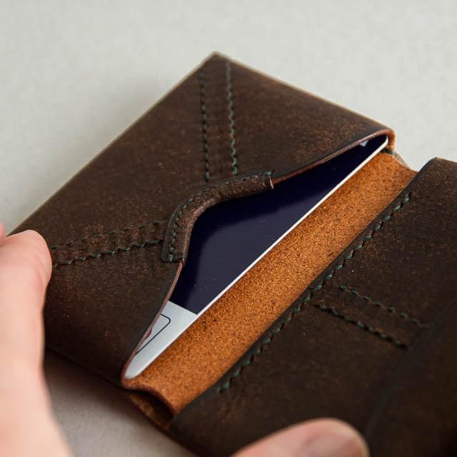 スカンクとアルマジロ 掬い縫いの小財布 01 ハバナ革 アケロ