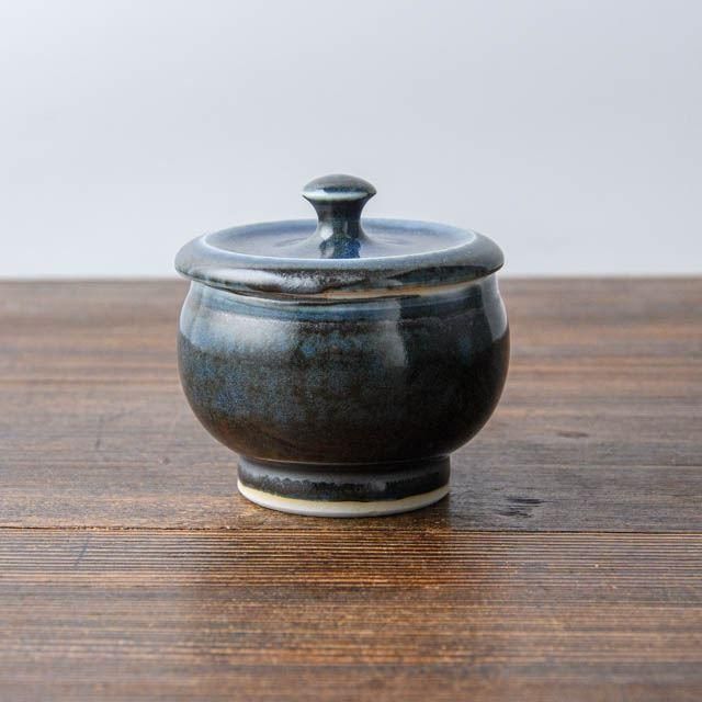 石飛勲 白磁工房 呉須蓋物 03