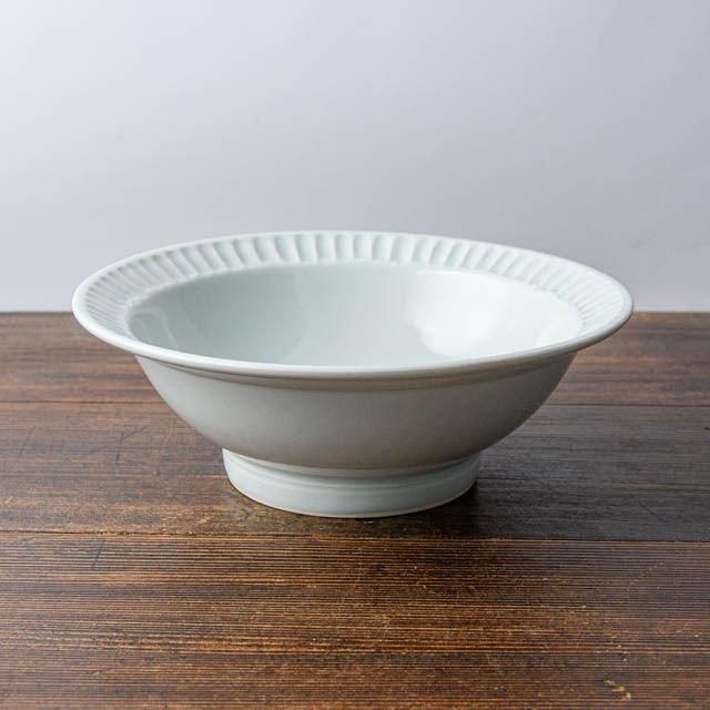 石飛勲 白磁工房 白磁縁鎬手八寸鉢