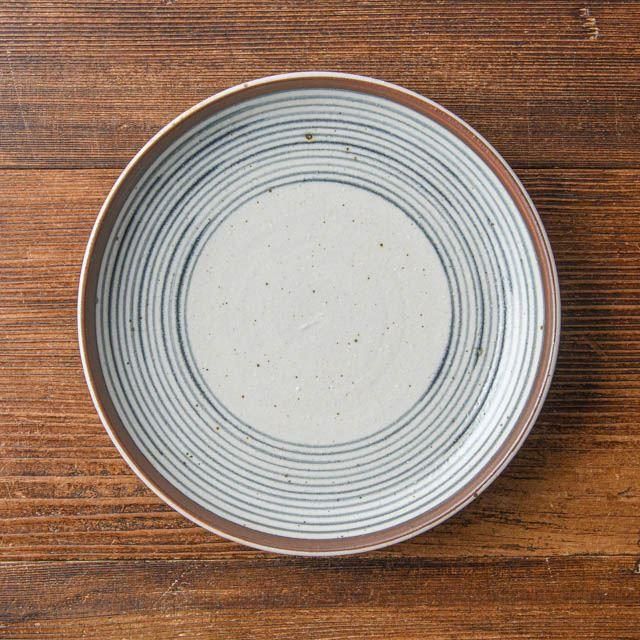 冨本大輔 六寸皿 01 灰釉絵付 コマ筋×茶